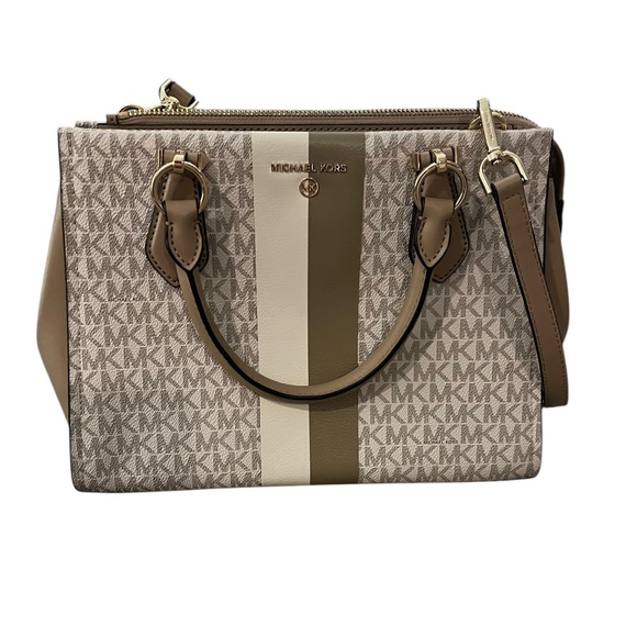 Michael Kors Tan and Cream purse - Picture 1 of 6